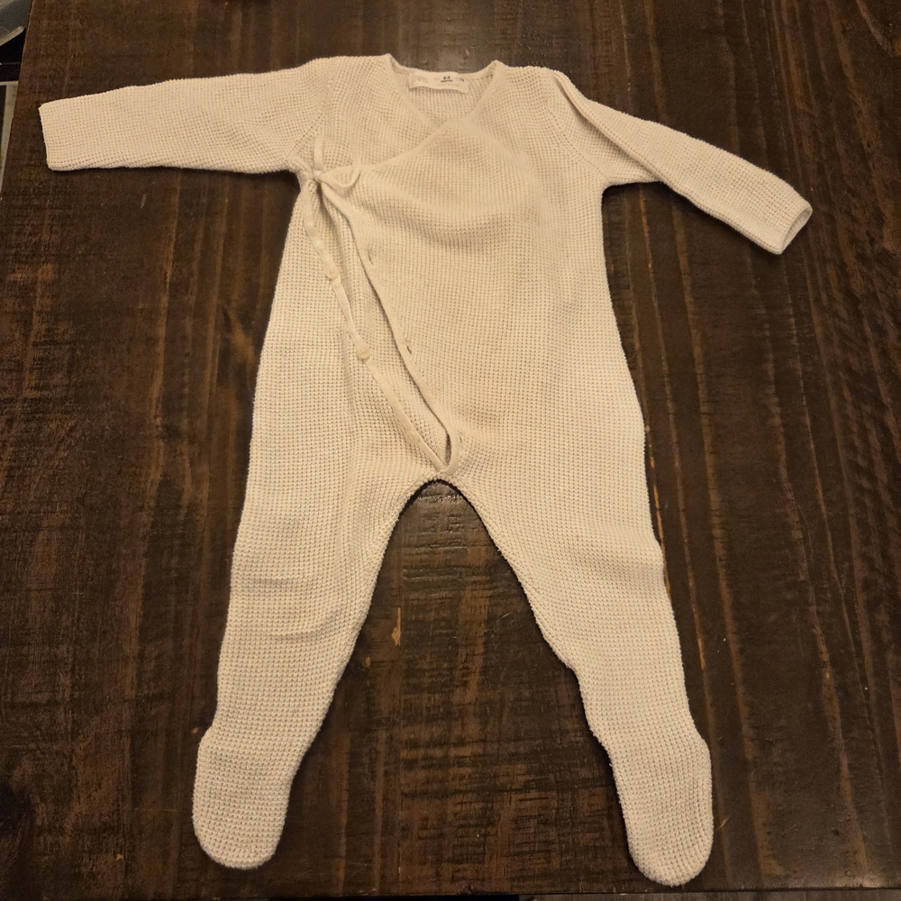 Zara Cozy Cream Baby One Piece 6-9 Months